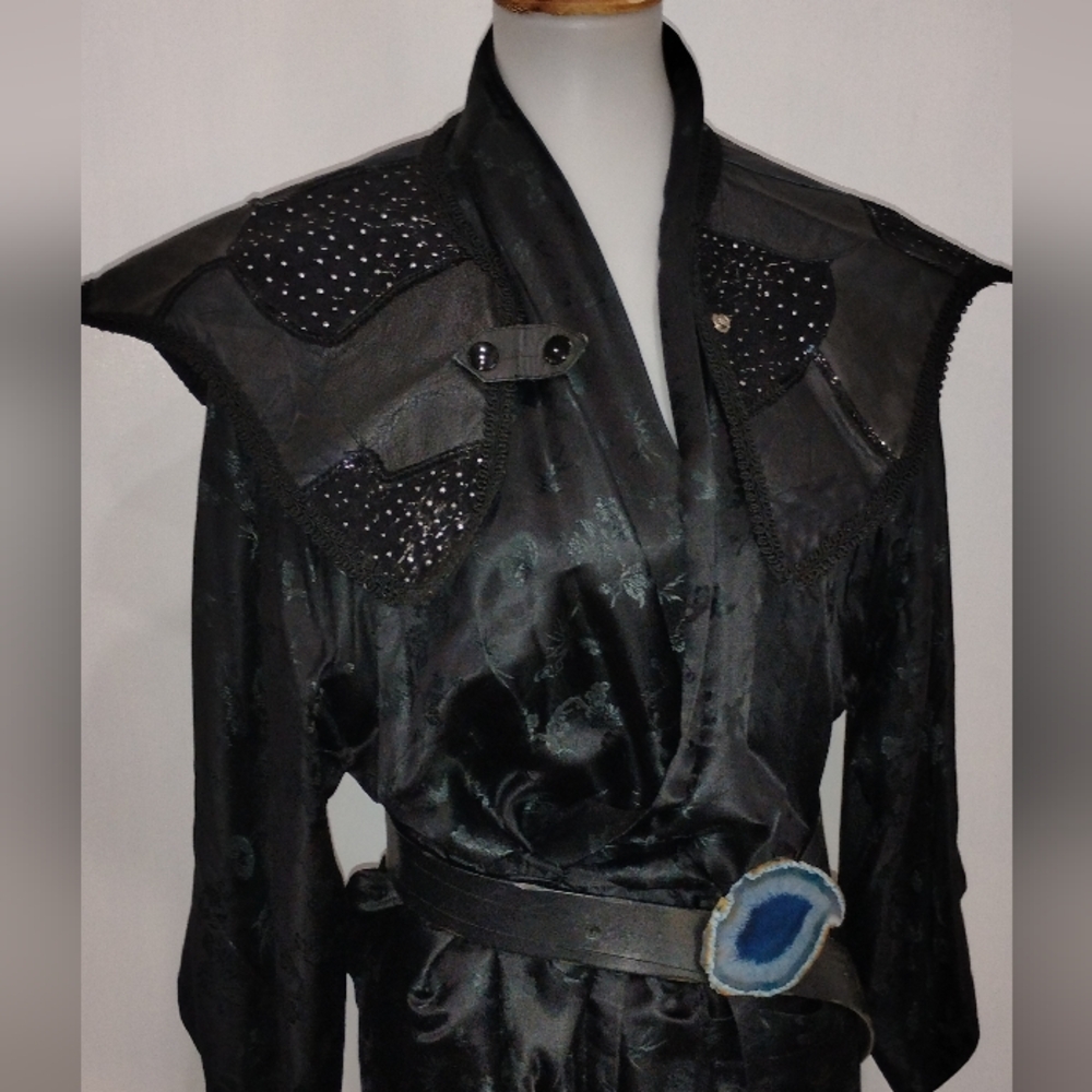 VINTAGE PATCHWORK LEATHER BAT CAPLETTE - image 5